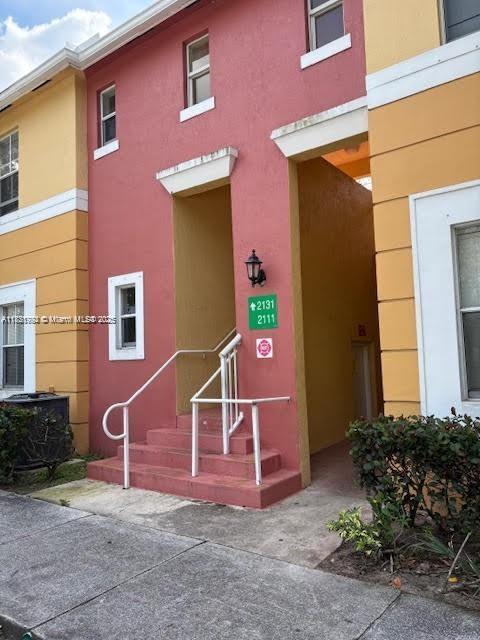 Building Photo - 2111 Shoma Dr
