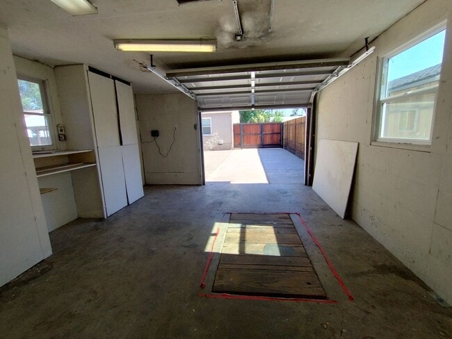 Building Photo - 1412 Del Mar Ave