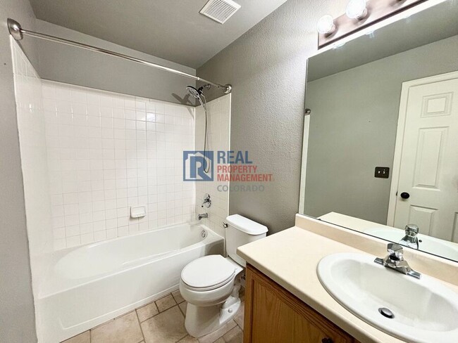 Building Photo - 5303 Territorial St