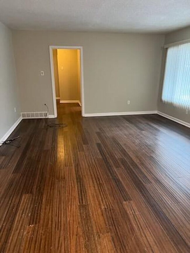 Building Photo - Stunning 4-Bedroom Home in Memphis - Space, Comfort & Style!