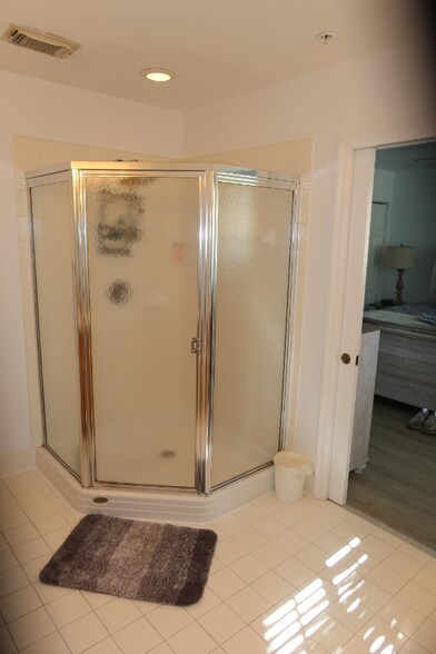 Building Photo - 4577 Danson Way