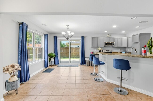 Building Photo - 4809 Bullhead Ln