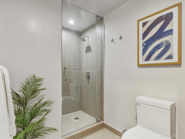 Building Photo - 11 NE 6th St