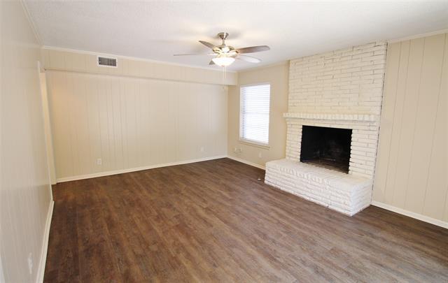 Building Photo - 900 Valley Ridge Dr