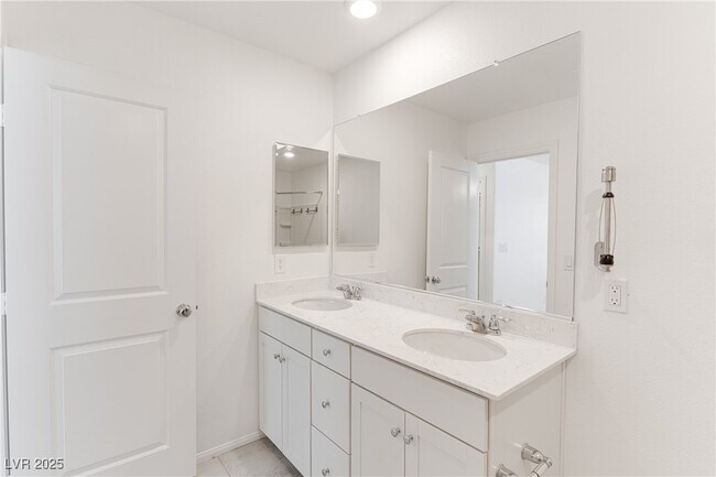 Building Photo - 1118 E Dorrell Ln