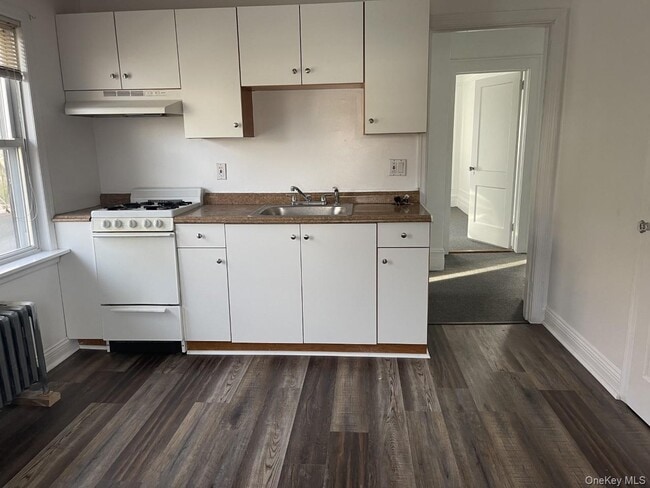 Building Photo - 27 W Olive St