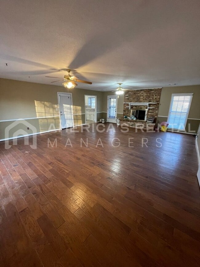 Building Photo - Great Home for Rent in Tuscaloosa, AL! AVAILABLE NOW!!