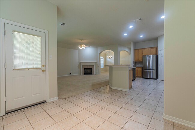 Building Photo - 16414 Reddingford Ln