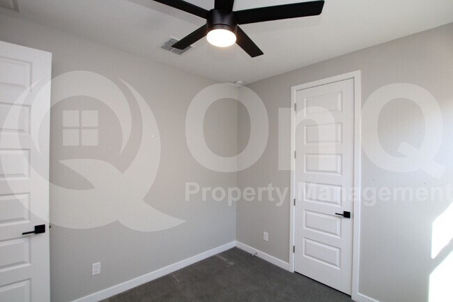 Building Photo - 18032 W Elizabeth Ave