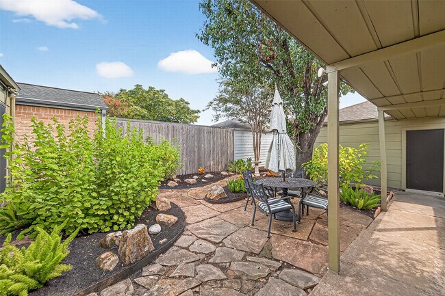 Building Photo - 1917 Trixie Ln