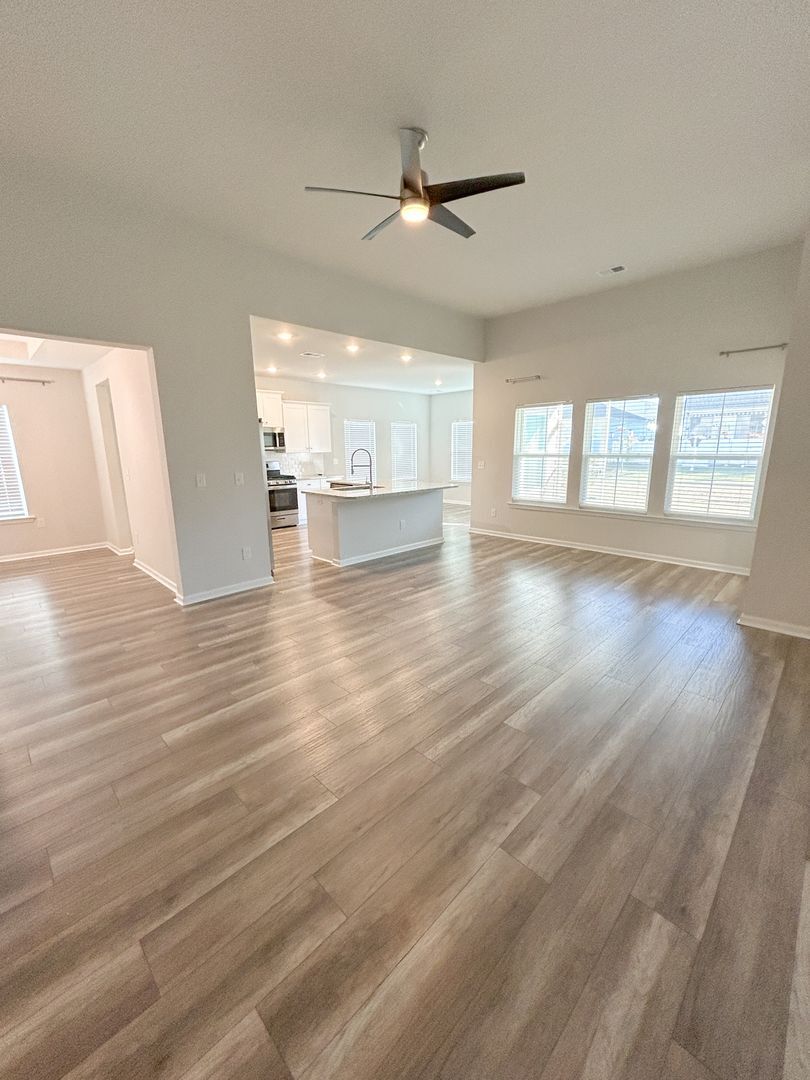 Building Photo - 8869 Baton Rouge Ave NW