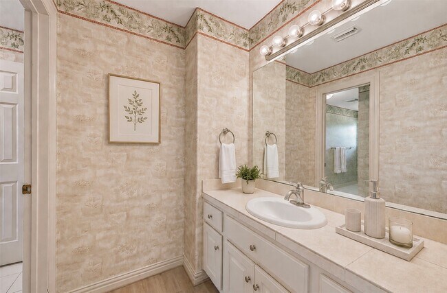 Building Photo - 1611 Copperas Cove