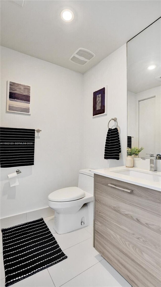 Building Photo - 1300 S Miami Ave