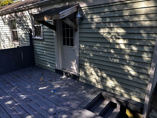 Building Photo - Adorable Sylvan Heights