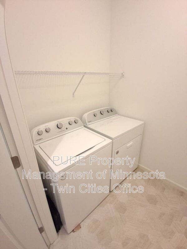 Building Photo - 4654 Schilling Way