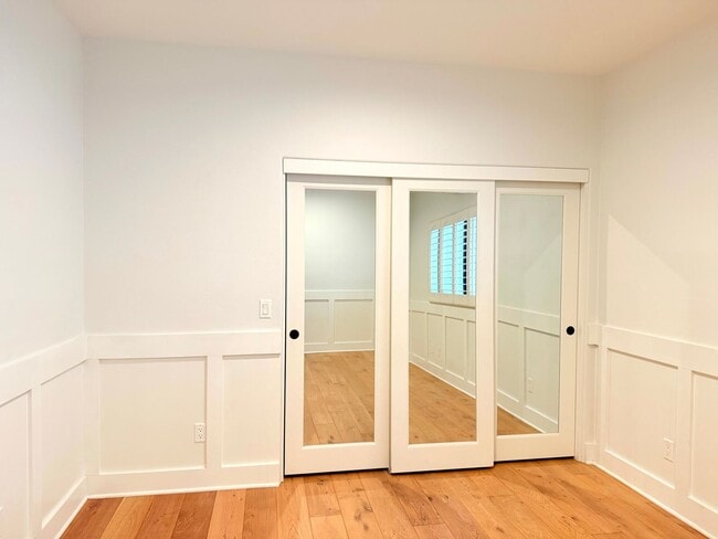 Building Photo - Fantastic 2-Story Home 3 bed 2.5 bath with backyard in Prime Golden Hills-Redondo Beach