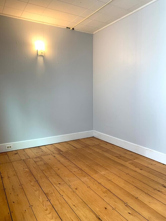 Building Photo - 33 O&#39;Brion St.