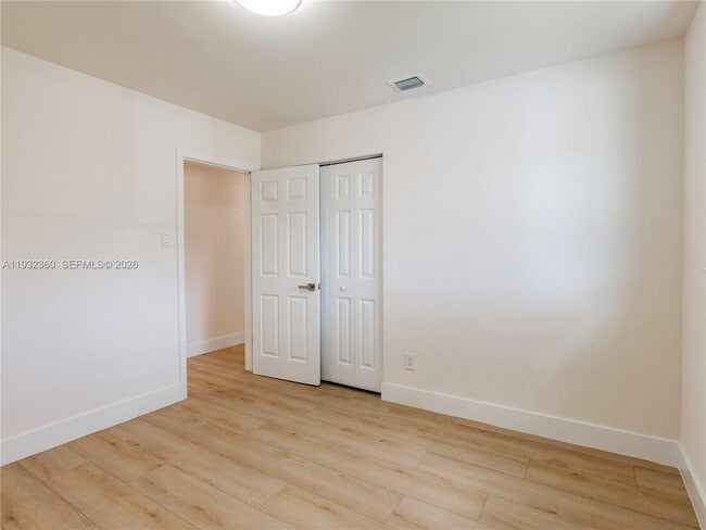 Building Photo - 254 SW 4th St