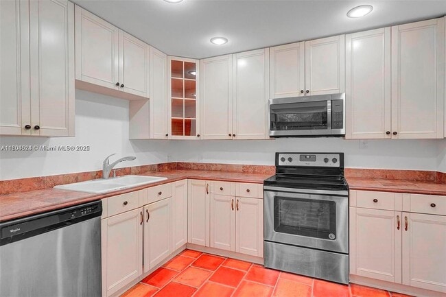 Building Photo - 20908 Leeward Ct
