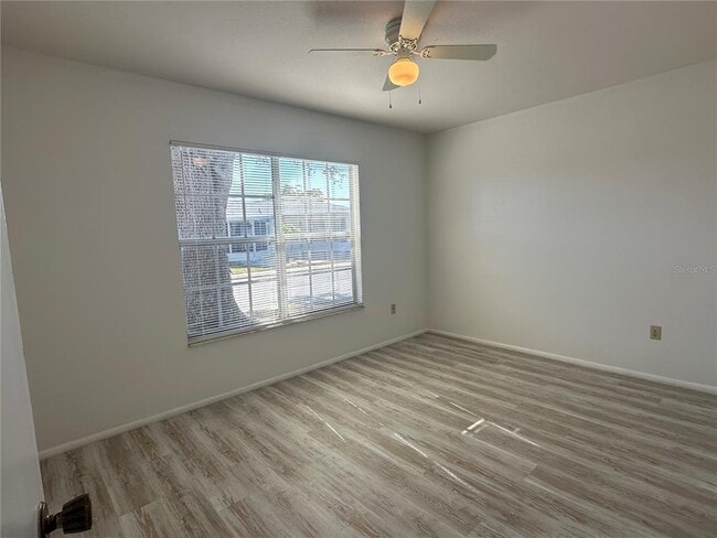 Building Photo - 8100 Pickwick Rd