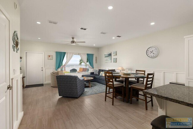 Building Photo - 128 Las Joyas Blvd