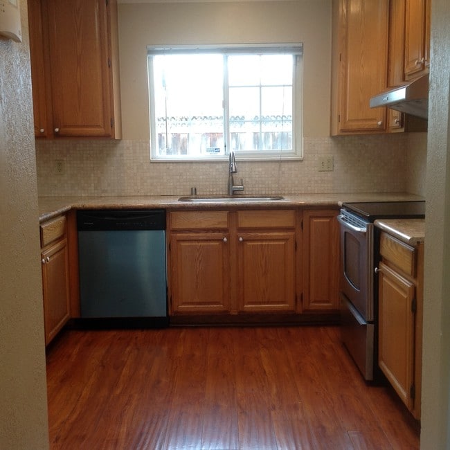 Building Photo - 39821 Wyatt Ln