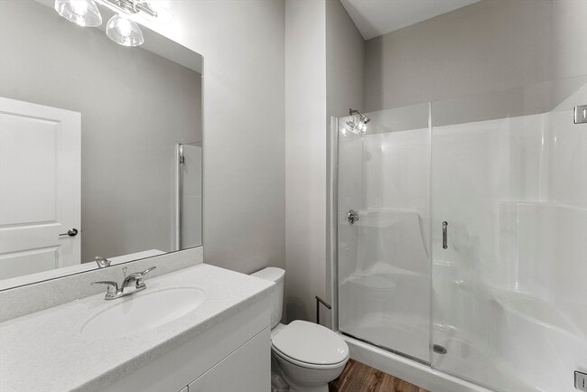 Building Photo - 999 Main St