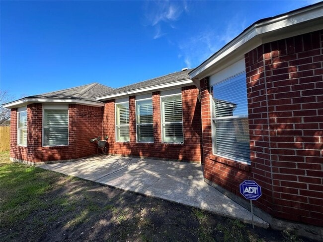 Building Photo - 1707 Magnolia Lake Ln