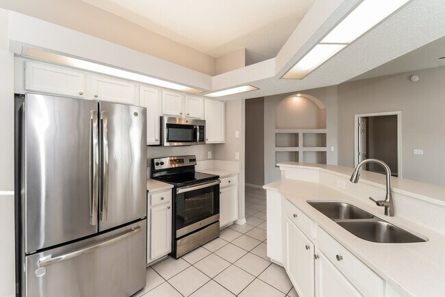 Building Photo - 337 Island View Cir