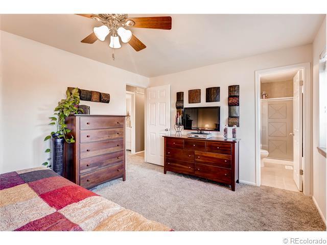 Large master with ceiling fan - 7091 Beech Street