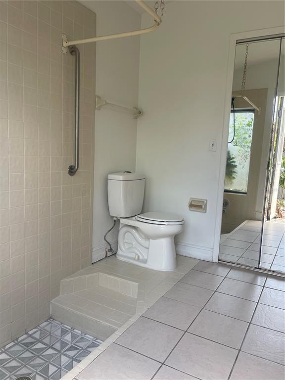 Building Photo - 1618 Bobolink Ln