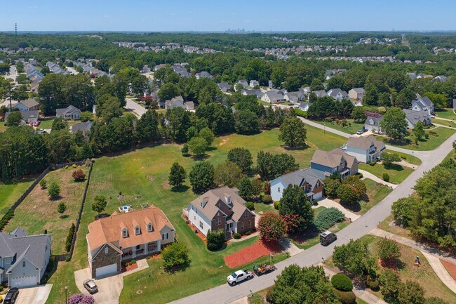 Building Photo - 2912 Oak Bridge Dr
