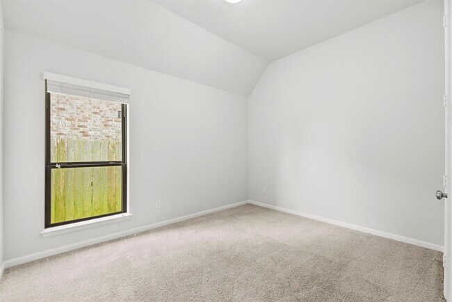 Building Photo - 15818 Weston Ridge Dr