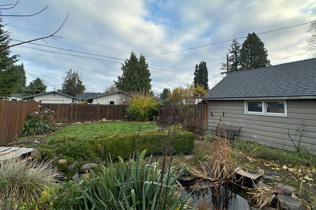 Building Photo - Shankland - 1825 4th