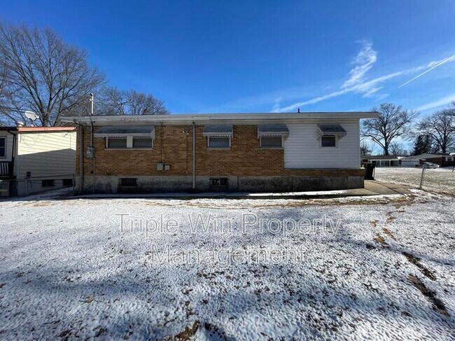 Building Photo - 11423 Ortega Dr