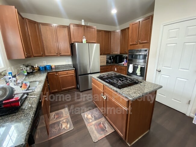 Building Photo - 11212 Katerina Dr S