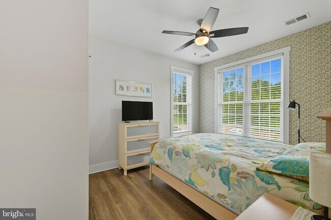 Building Photo - 8193 Major Watters Ct