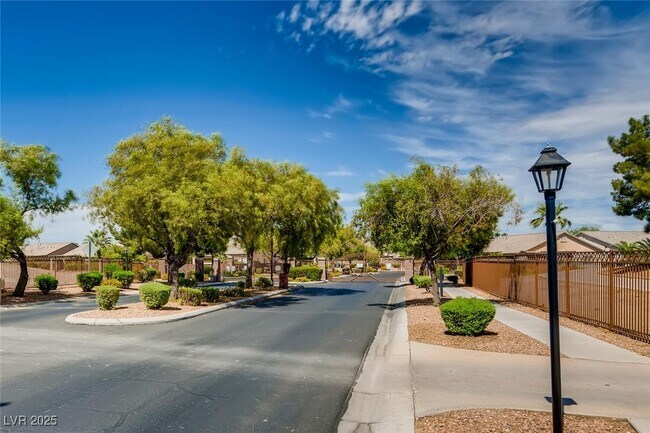 Building Photo - 3594 Driving Range St