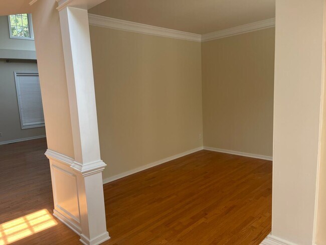 Building Photo - 13347 Chesapeake Pl