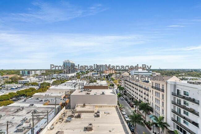 Building Photo - 111 S Pineapple Ave