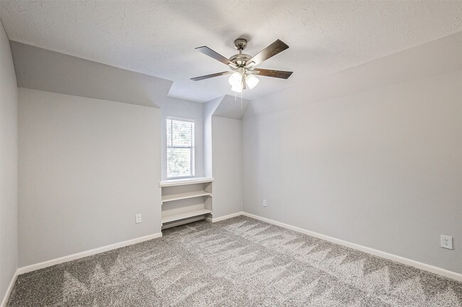 Building Photo - 20506 Park Pine Ln