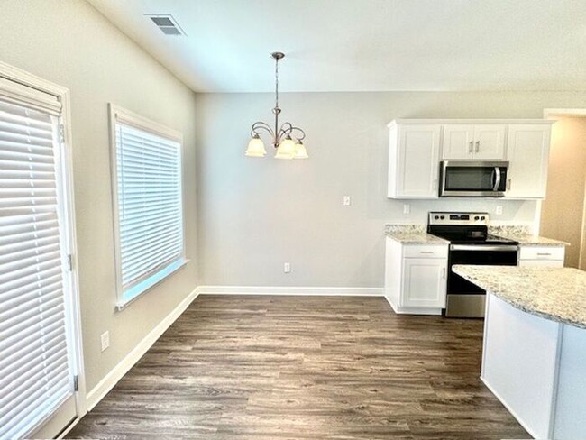 Building Photo - Brand New 4-bdroom 2.5 bath home in Olive ...