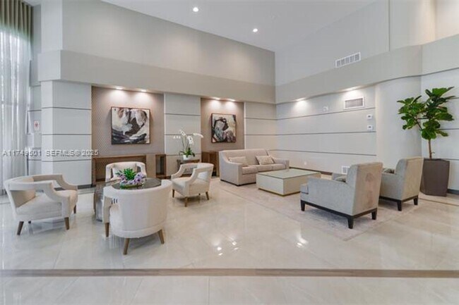 Building Photo - 19195 NE 36th Pl