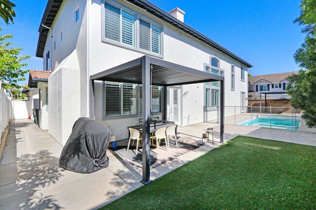 Building Photo - 4386 Bayhill Ln