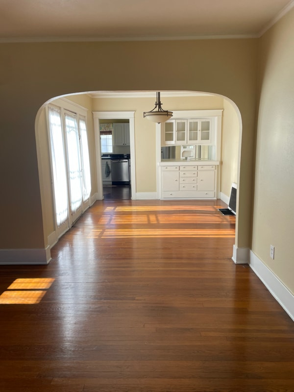 Building Photo - 515 S Indiana St