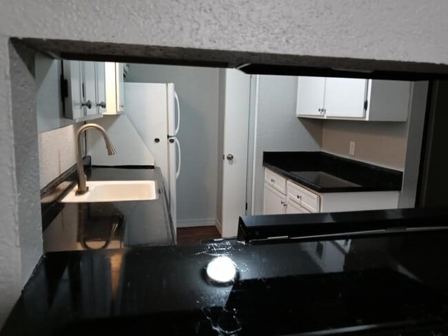 Building Photo - 6615 S Zunis Ave #2602