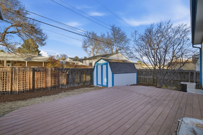 Building Photo - 5531 W Louisiana Ave