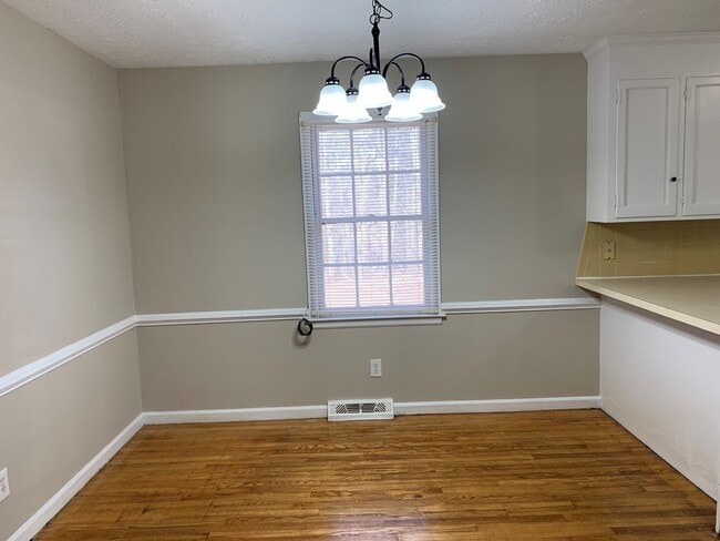 Building Photo - Split Level House in Campbell County School District