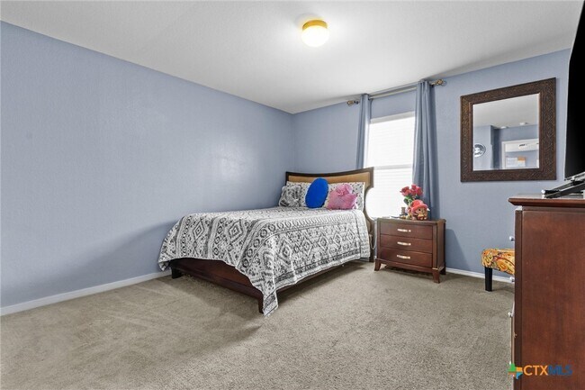 Building Photo - 202 W Gemini Ln