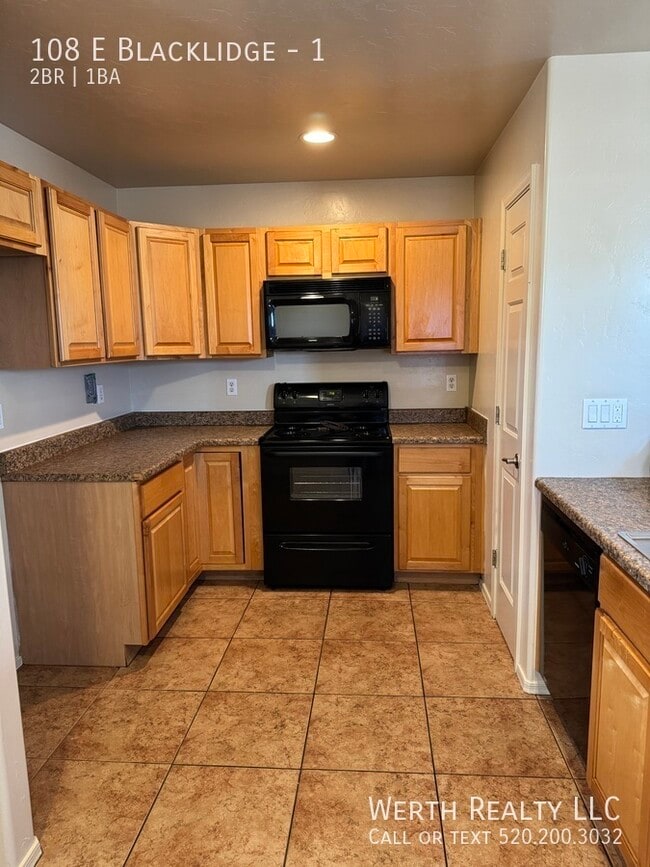 Building Photo - 108 E Blacklidge-1